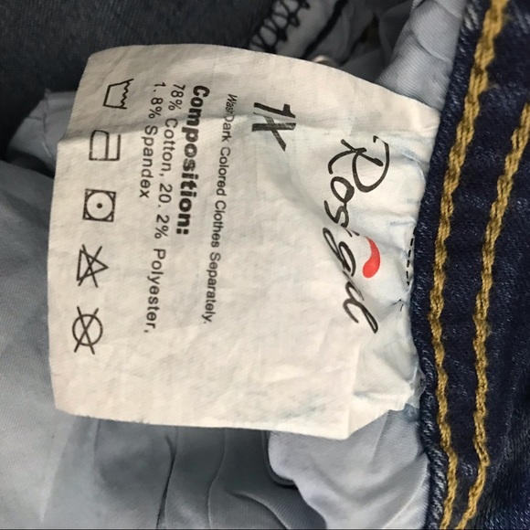 Distressed jeans - Picture 8 of 9